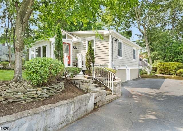 Property at 20 Innis Ave, Hopatcong Boro, NJ 07843-1307, 2 beds, 1 bath