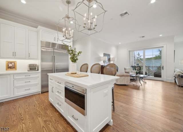 Property at 80 Claremont Rd #101, Bernardsville Boro, NJ 07924-2129, 2 beds, 2.5 baths