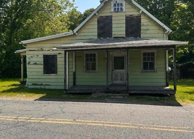 Property at 228 Berkshire Valley Rd, Roxbury Twp., NJ 07885-1002, 3 beds, 1 bath