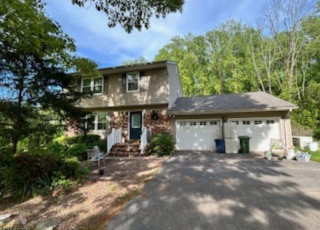 Property at 1392 Ridge Rd, White Twp., NJ 08865-9326, 4 beds, 1.5 baths