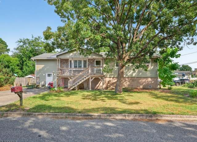 Property at 25 Boom Ln, Brick Twp., NJ 08723-6764, 3 beds, 2 baths