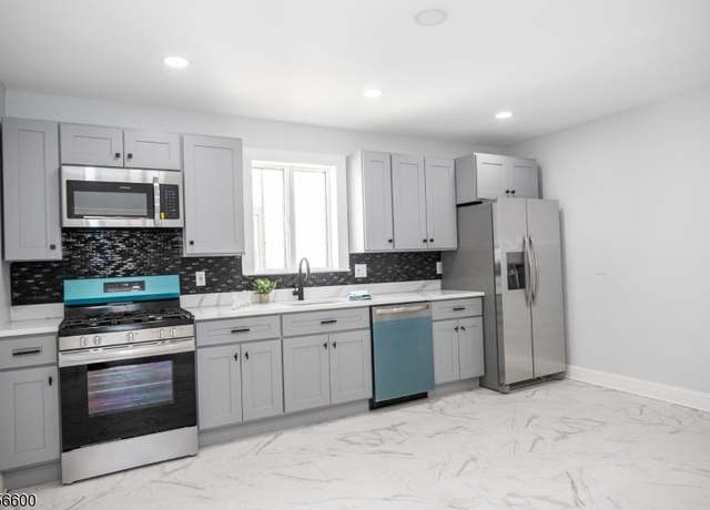 Property at 834 W 5Th St, Plainfield City, NJ 07063-1418, 5 beds, 2 baths