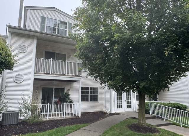 Property at 98 Crestview Ln, Mount Arlington Boro, NJ 07856-1396, 2 beds, 2 baths