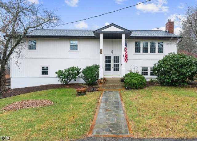 Property at 110 Wolfs Corner Rd, Green Twp., NJ 07860-5433, 4 beds, 2.5 baths