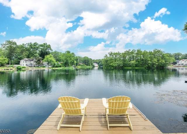 Property at 18 Mosswood Trl, Denville Twp., NJ 07834-2822, 3 beds, 2 baths