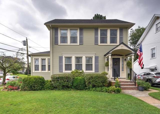 Property at 224 E Cliff St, Somerville Boro, NJ 08876-2415, 3 beds, 1 bath