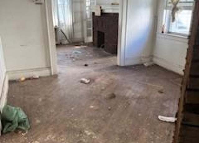 Property at 182 Isabella Ave, Irvington Twp., NJ 07111-2702, 6 beds, 2 baths