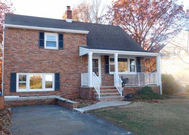 Property at 15 Woodmere St, Raritan Boro, NJ 08869-1634, 3 beds, 1.5 baths