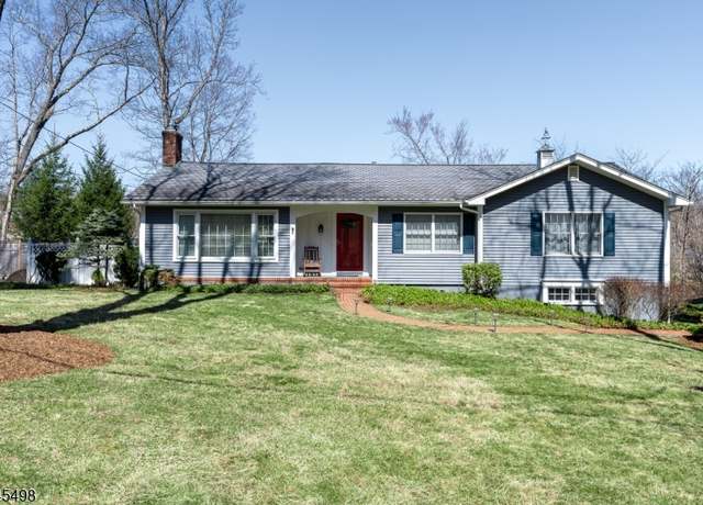 Property at 13 Hilltop Cir, Mendham Twp., NJ 07945-3033, 4 beds, 3 baths