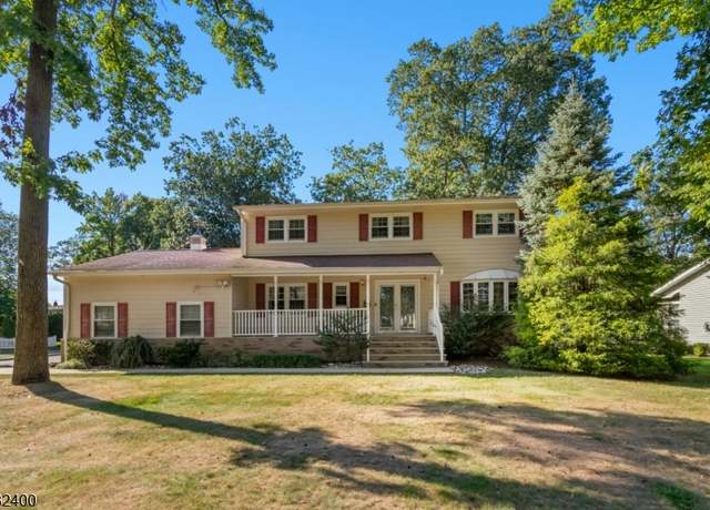 Property at 74 HALL Dr, Clark Twp., NJ 07066-2038, 4 beds, 2.5 baths