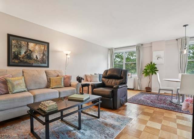 Property at 926 Bloomfield Ave Unit 4D, Glen Ridge Boro Twp., NJ 07028, 1 bed, 1 bath