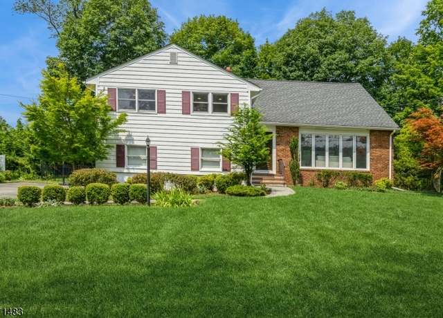 Property at 12 Broadlawn Dr, Livingston, NJ 07039-3142, 4 beds, 3.5 baths