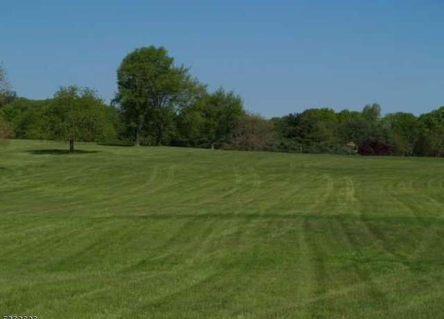 Property at 1 Exmoor Dr, Mendham Twp., NJ 07945