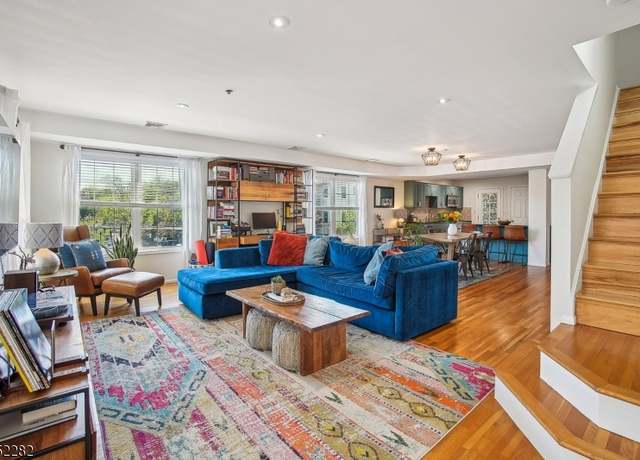 Property at 17-25 Church St #5, South Orange Village Twp., NJ 07079-1756, 3 beds, 2.5 baths