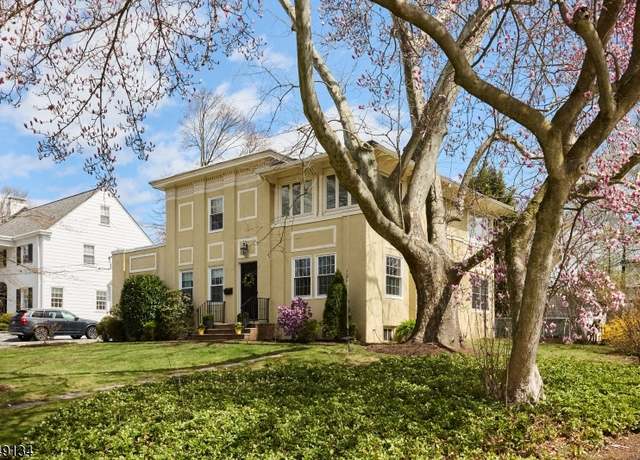 Property at 452-454 Richmond Ave, Maplewood Twp., NJ 07040-1416, 4 beds, 2 baths