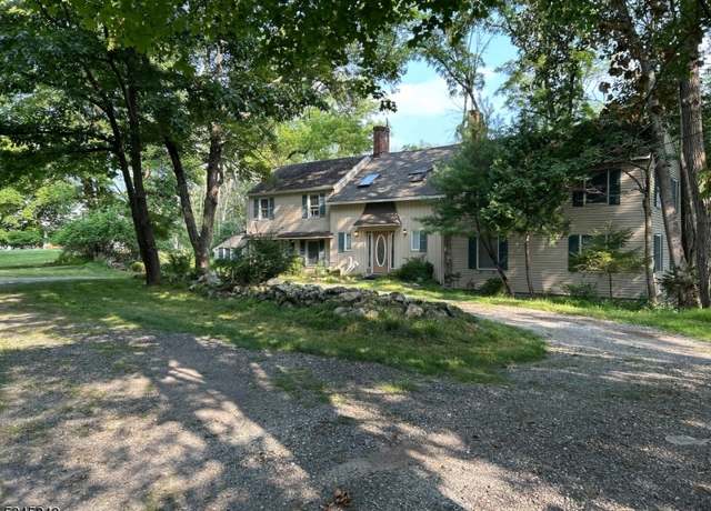 Property at 5 Faith Ann Way, Sparta Twp., NJ 07871-1435, 4 beds, 3.5 baths