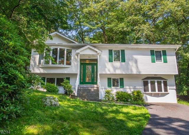 Property at 14 Marshall Trl, Hopatcong Boro, NJ 07843-1729, 3 beds, 2 baths
