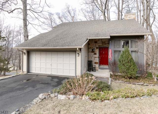 Property at 34 Sandpiper Dr, Allamuchy Twp., NJ 07840-3049, 4 beds, 3 baths