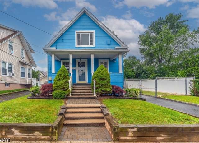 Property at 220 Victory St, Roselle Boro, NJ 07203-2630, 2 beds, 1.5 baths