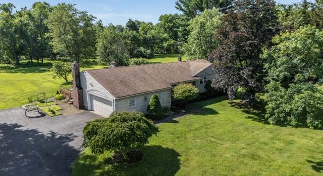 Photo of 6 Suydam St, Whitehouse Station, NJ 08889-3538