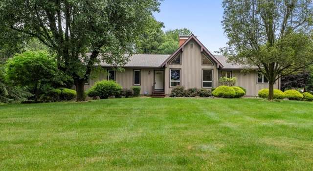 Photo of 31 Casper Berger Rd, Whitehouse Station, NJ 08889-3027