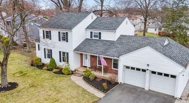 Photo of 16 Deauville Dr, Parsippany-troy Hills Twp., NJ 07054-4012