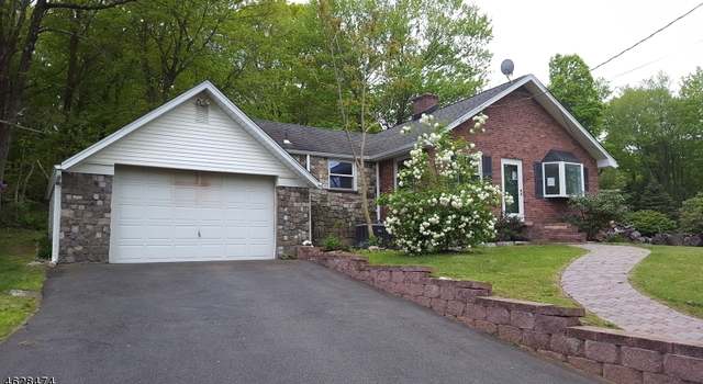 Photo of 47 Mountain Rd, Roxbury Twp., NJ 07852-9752