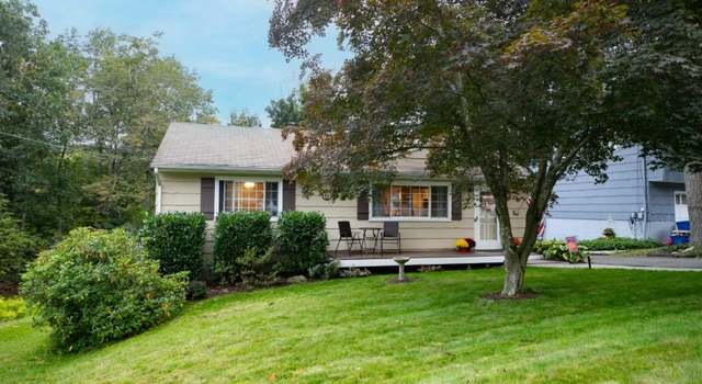 Photo of 7 Como Ter, Lake Hopatcong, NJ 07849-1029