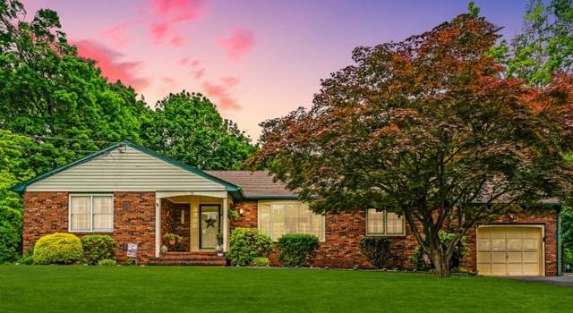 Photo of 16 Huyler Rd, Branchburg Twp., NJ 08876-3706