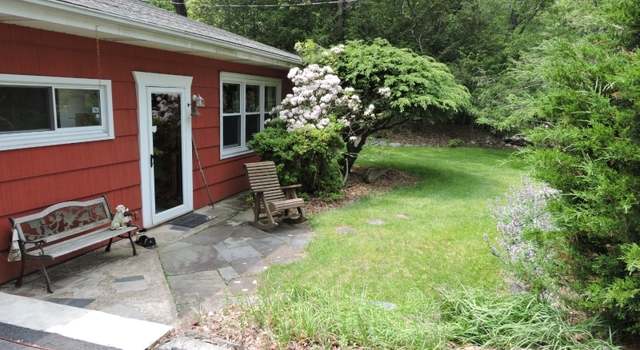 Photo of 13 Ellen St, Ringwood Boro, NJ 07456-1004