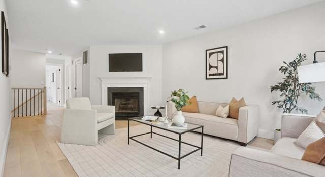 Photo of 144 Riveredge Dr, Chatham Twp., NJ 07928-3113