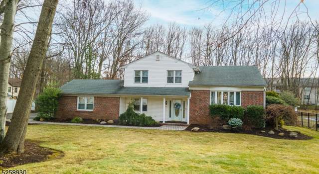 Photo of 54 Fairview Dr, East Hanover Twp., NJ 07936-3508
