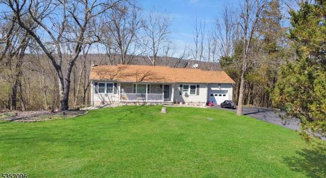 Photo of 12 Gwinup Rd, Blairstown Twp., NJ 07825-9608