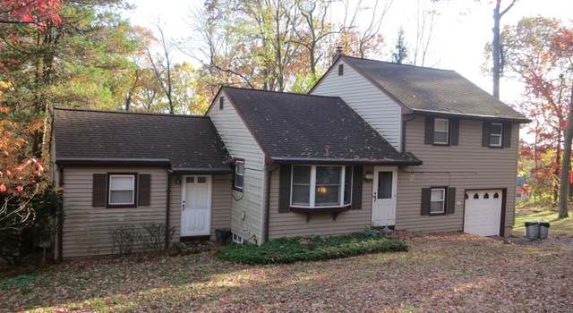Photo of 217 Mountain Pkwy, Green Brook Twp., NJ 08812-1817