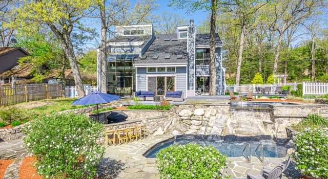 Photo of 302 W Lakeshore Dr, Vernon Twp., NJ 07422-2111