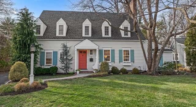 Photo of 40 Canterbury Ln, Westfield Town, NJ 07090-1936