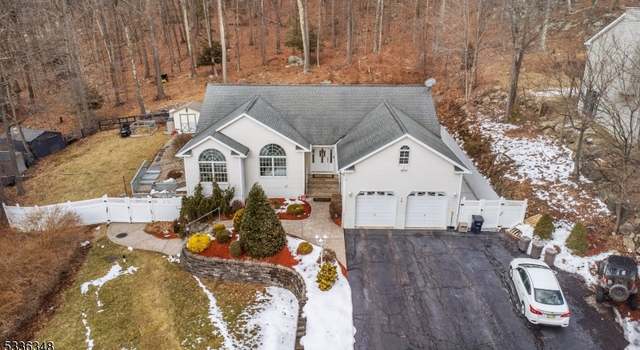 Photo of 56 Lakeside Dr NW, Vernon Twp., NJ 07461