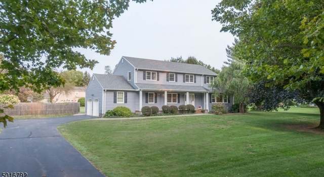 Photo of 3 GLENEAGLES Dr, Clinton Twp., NJ 08833-4331