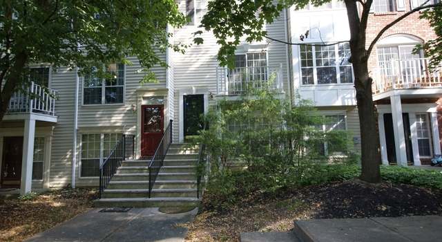 Photo of 130 SAPPHIRE Ln, Franklin Twp., NJ 08823-1635