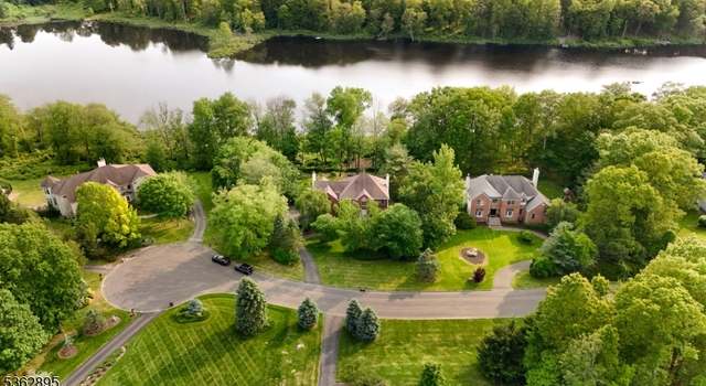 Photo of 20 Crestview Ln, Sparta Twp., NJ 07871-3860