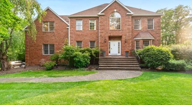 Photo of 20 Crestview Ln, Sparta Twp., NJ 07871-3860