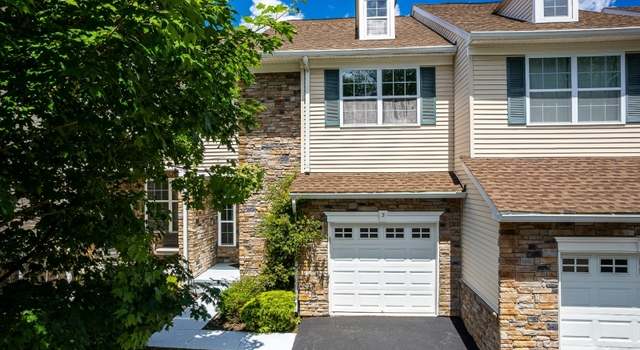 Photo of 5 Pembrook Ln, Budd Lake, NJ 07828-2465