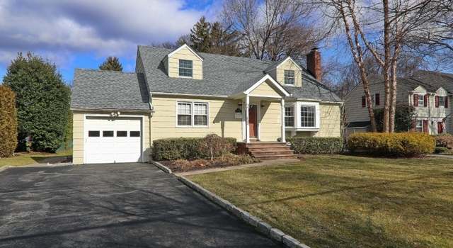 Photo of 726 WOODLAND Ave, Westfield Town, NJ 07090-2341