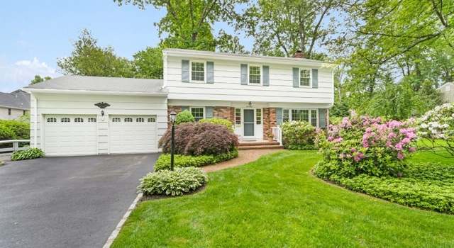 Photo of 15 Hopping Ln, Florham Park Boro, NJ 07932-1809