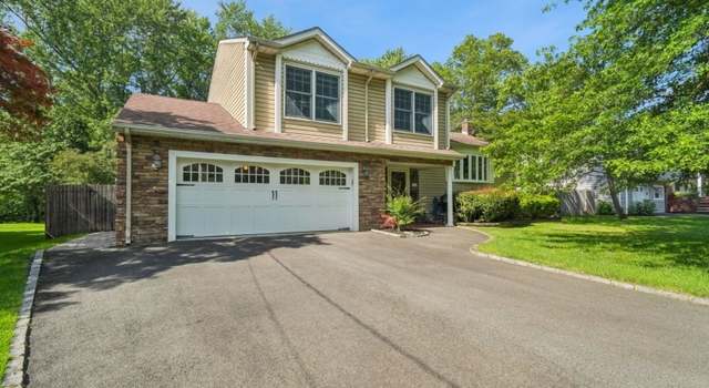 Photo of 185 River Bend Rd, Berkeley Heights, NJ 07922-1800