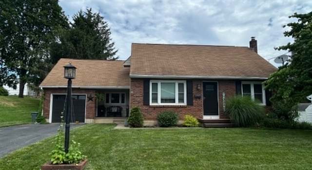 Photo of 2 Lyons Ct, Phillipsburg, NJ 08865-4264