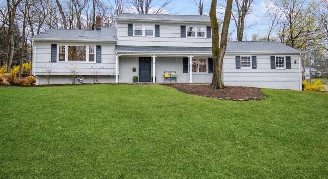 Photo of 19 Hathaway Dr, New Providence Boro, NJ 07974-1632