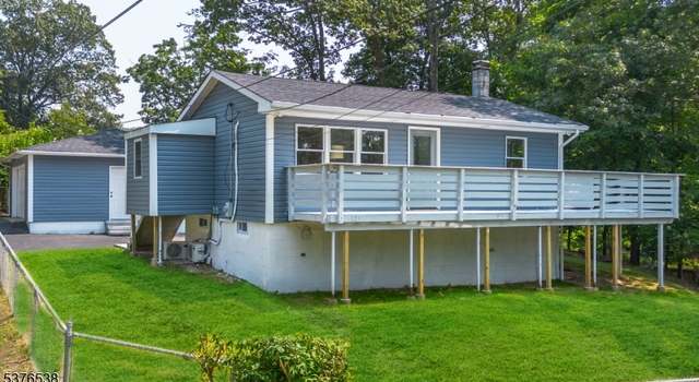 Photo of 121 W End Ave, Hopatcong Boro, NJ 07843-1217