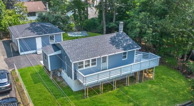 Photo of 121 W End Ave, Hopatcong Boro, NJ 07843-1217