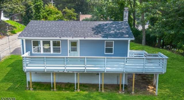 Photo of 121 W End Ave, Hopatcong Boro, NJ 07843-1217